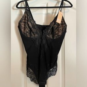 NWT Popilush shapewear in black lace